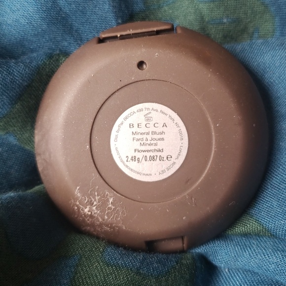 Becca blush - Picture 2 of 3